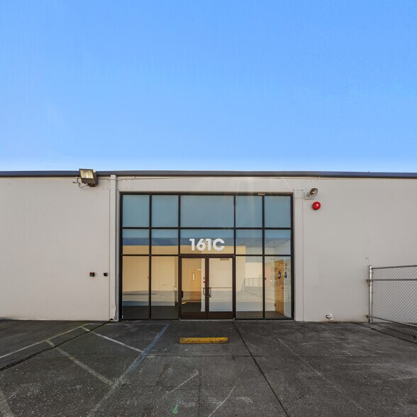 161 Starlite St, South San Francisco, CA à vendre - Photo de l’immeuble – Image 3 sur 26