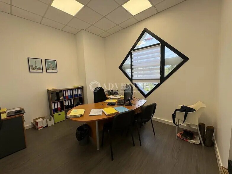 Bureau dans Le Mans à louer - Photo intérieure – Image 2 sur 3