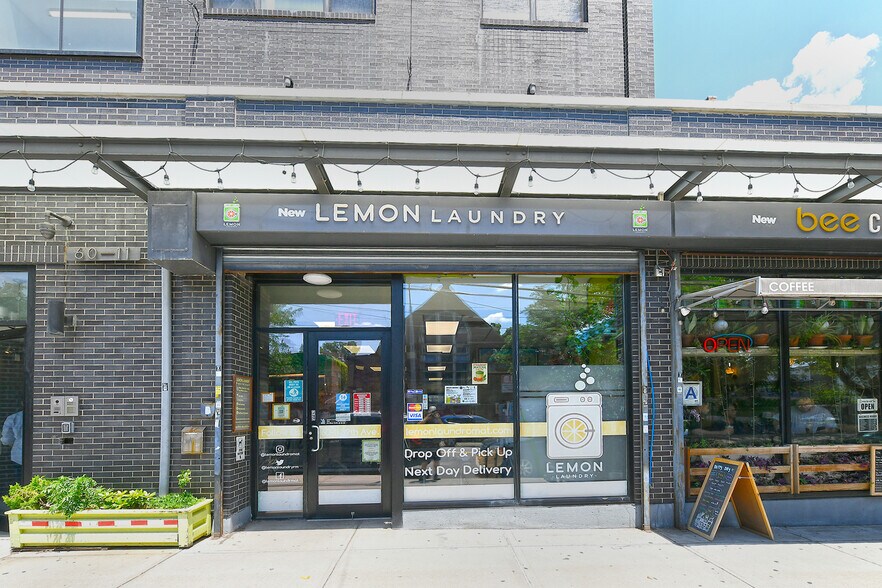 60-11 39th Ave, Woodside, NY à vendre - Photo de l’immeuble – Image 3 sur 6