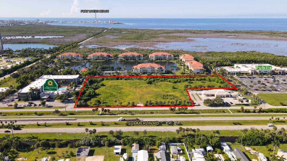 20161 Summerlin Rd, Fort Myers, FL à vendre - Photo de l’immeuble – Image 2 sur 4