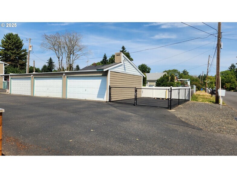 2510 E 8TH St, Vancouver, WA à vendre - Photo de l’immeuble – Image 2 sur 23