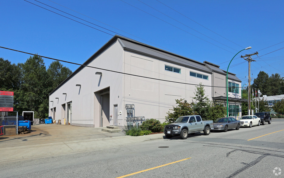 375 Lynn Ave, North Vancouver, BC à vendre - Photo de l’immeuble – Image 3 sur 6