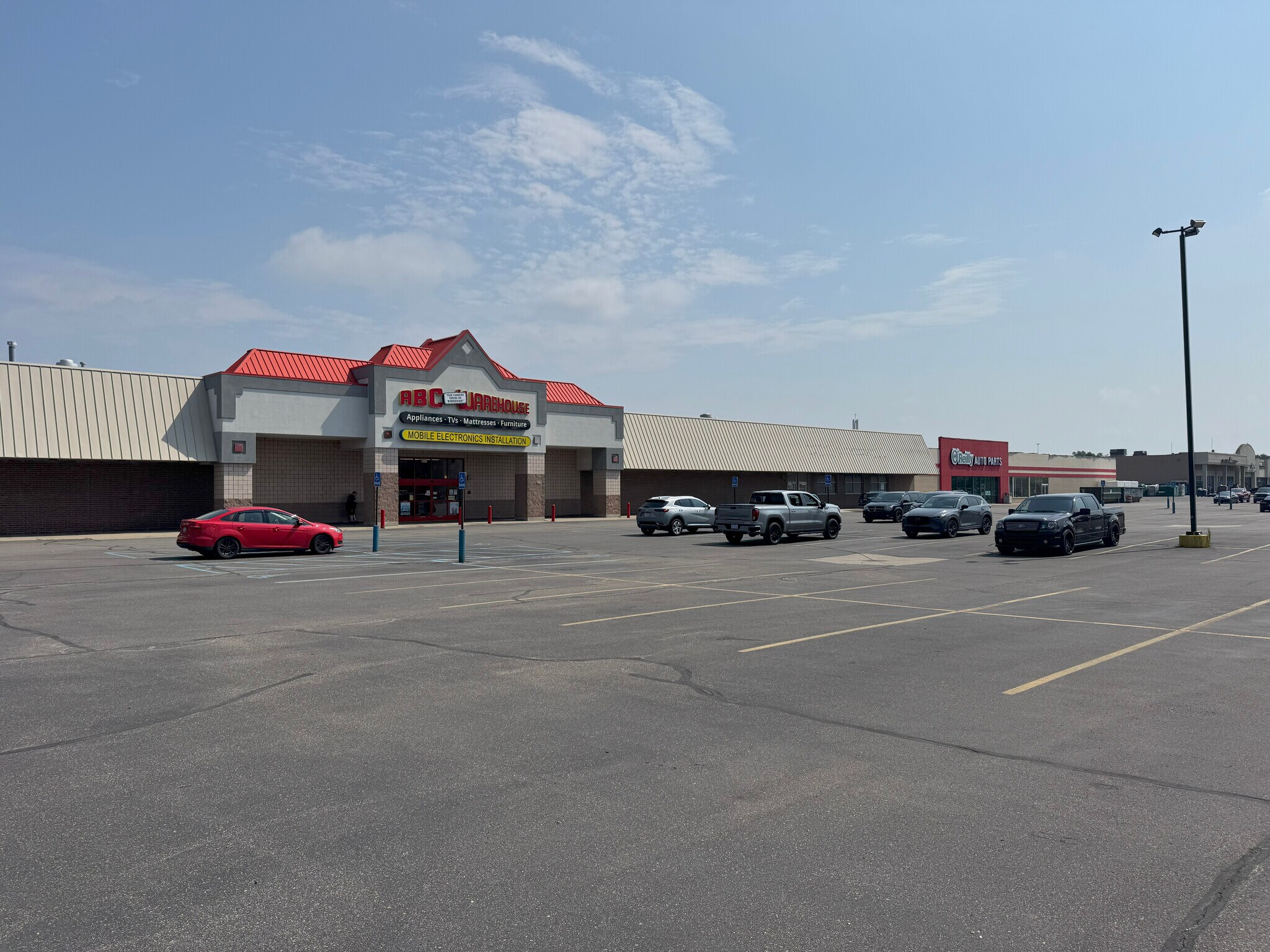7215-7423 E 10 Mile Rd, Center Line, MI à louer Photo de l’immeuble– Image 1 sur 7