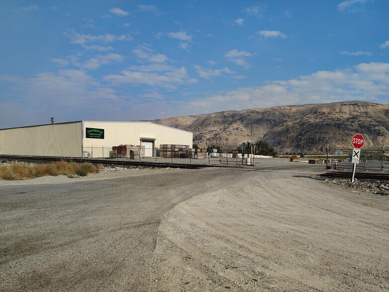 4151 US 97, Wenatchee, WA à louer - Photo de l’immeuble – Image 1 sur 6