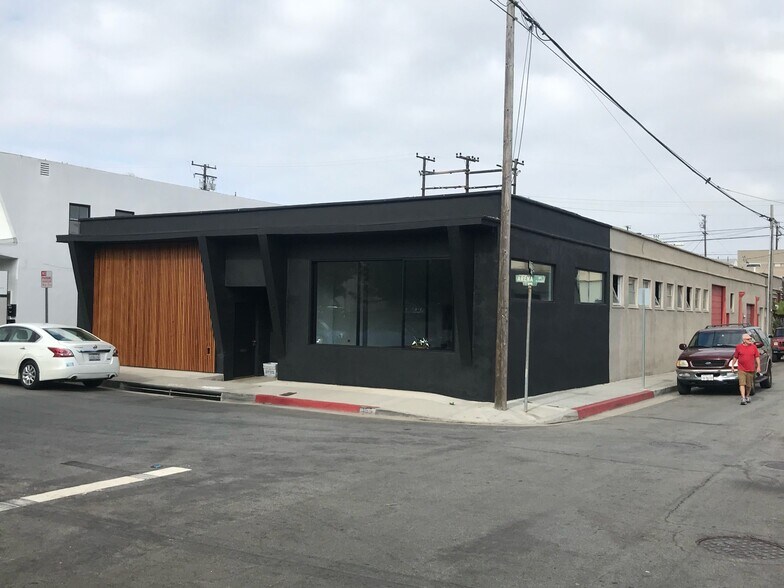 340 E Franklin Ave, El Segundo, CA à louer - Photo de l’immeuble – Image 3 sur 4