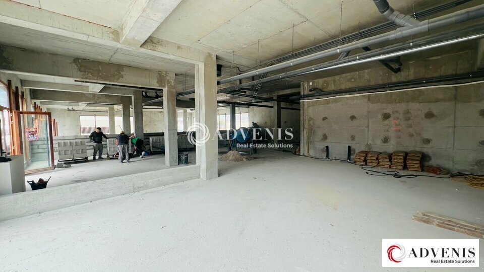 Local commercial dans VILLENAVE-D'ORNON à louer - Photo de la construction – Image 3 sur 7