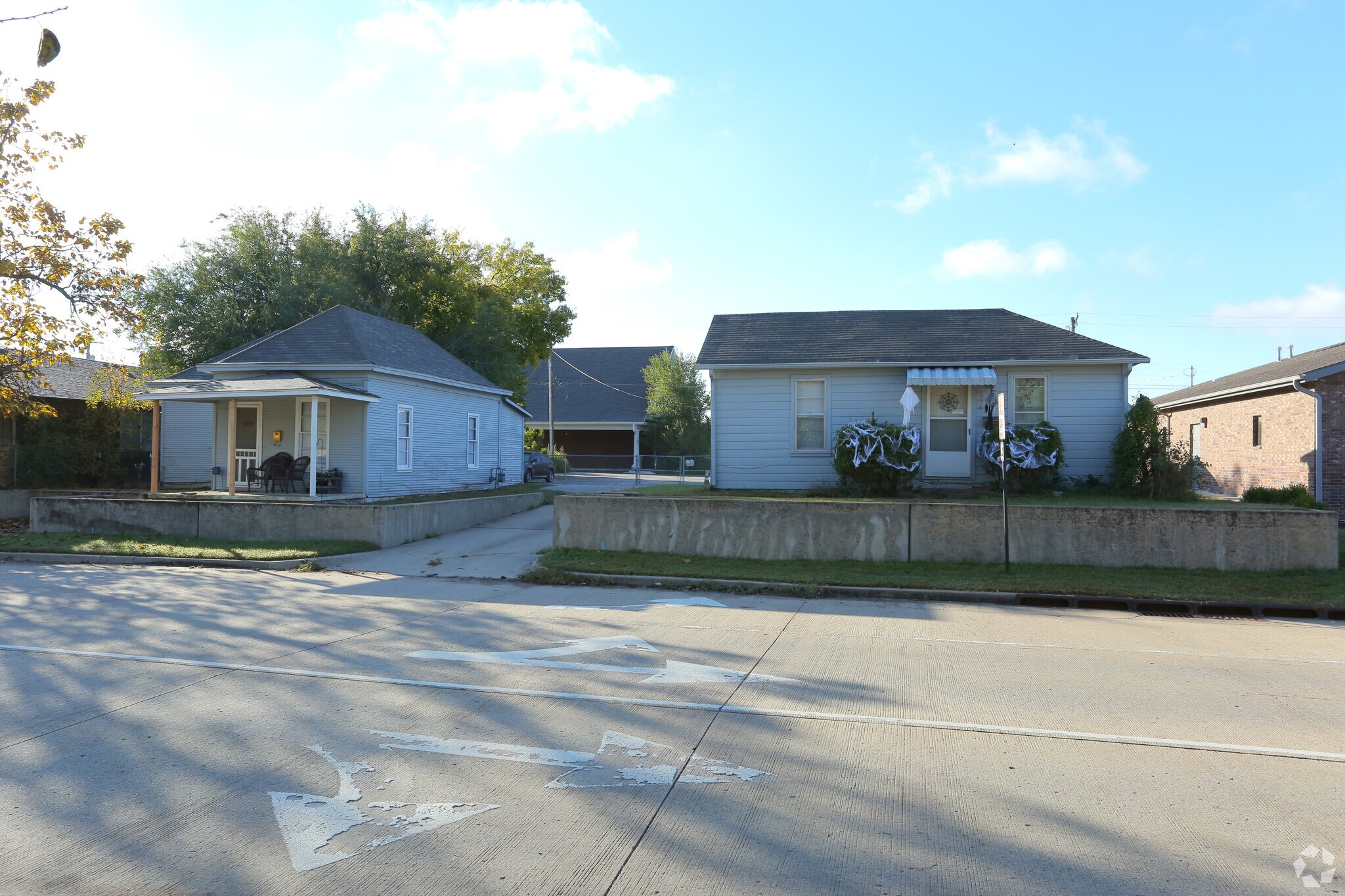 514-518 E A St, Jenks, OK à vendre Photo de l’immeuble– Image 1 sur 6