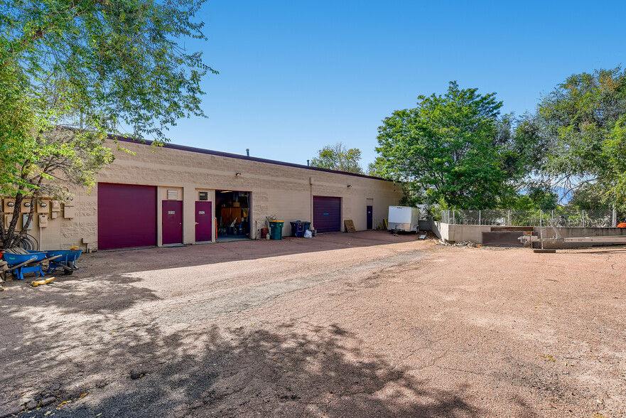 6058 Hollow Tree Ct, Colorado Springs, CO à louer - Photo de l’immeuble – Image 3 sur 3