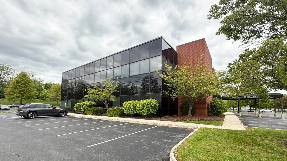 2851 Baglyos Cir, Bethlehem, PA à louer - Photo principale – Image 1 sur 4