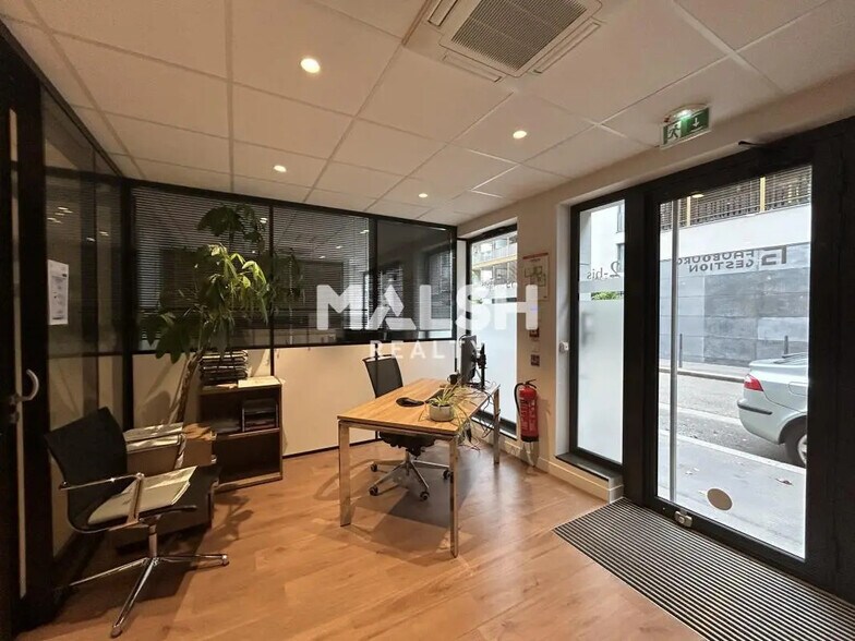 Bureau dans Lyon à louer - Photo de l’immeuble – Image 2 sur 11