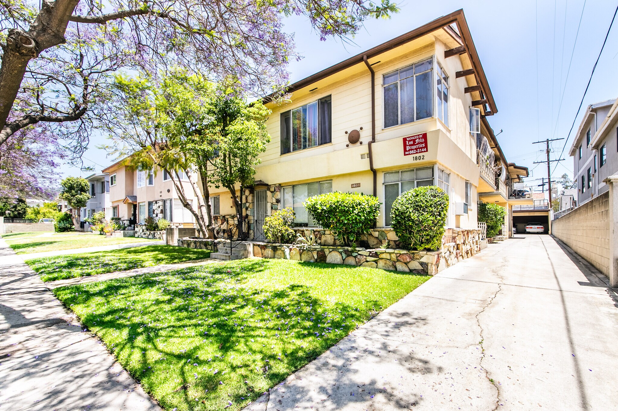 1802 N Alexandria Ave, Los Angeles, CA à vendre Photo de l’immeuble– Image 1 sur 7