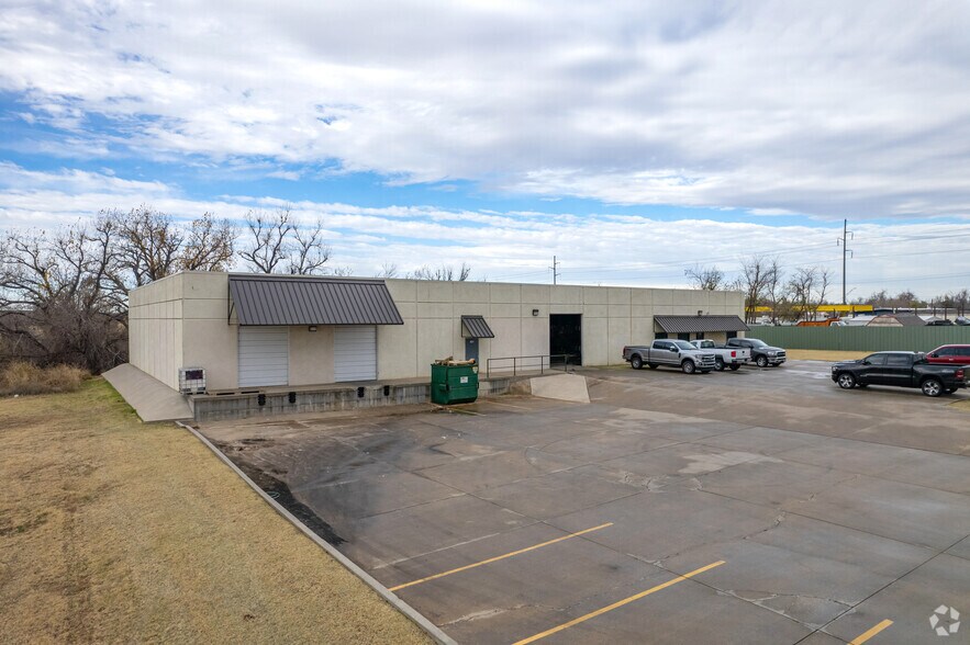 931 N Ann Arbor Ave, Oklahoma City, OK à louer - Photo de l’immeuble – Image 3 sur 6