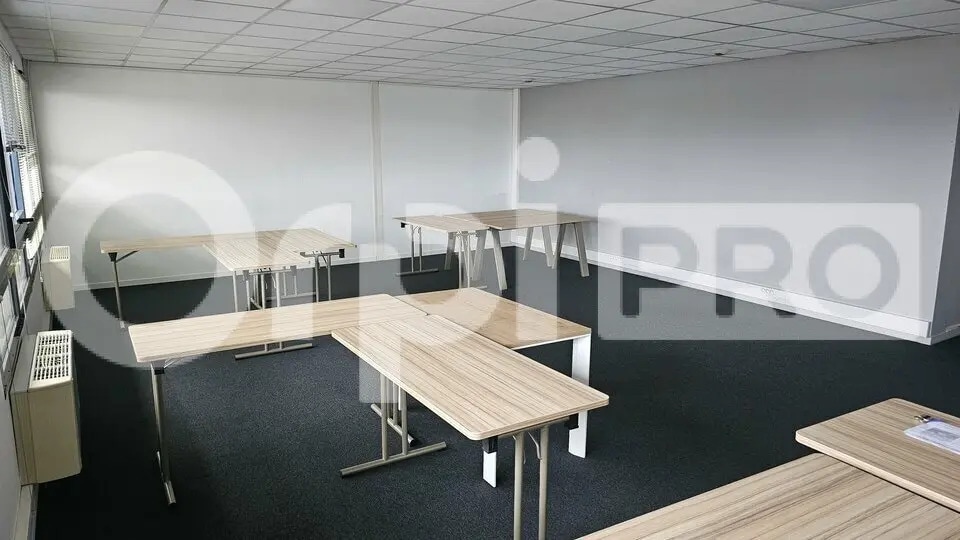 Bureau dans Canéjan à louer - Photo intérieure – Image 3 sur 5