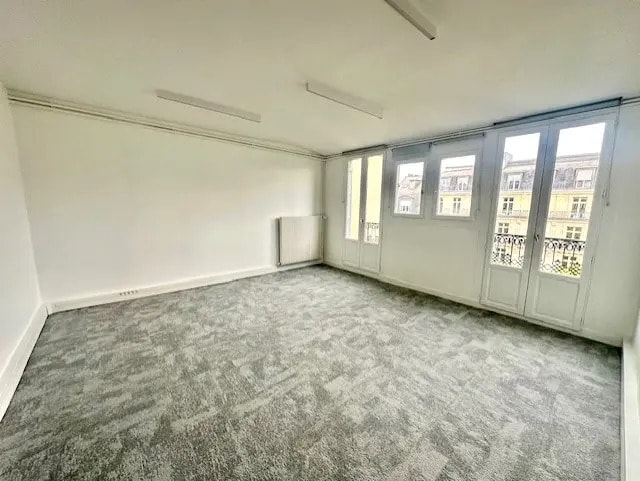 Bureau dans Paris à louer - Photo de l’immeuble – Image 3 sur 19