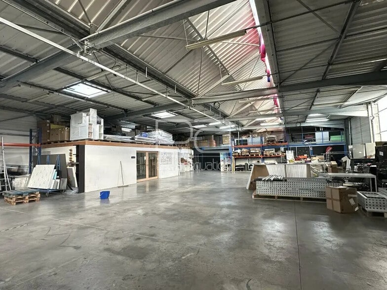 Local d’activités dans Pompey à louer - Photo intérieure – Image 2 sur 13