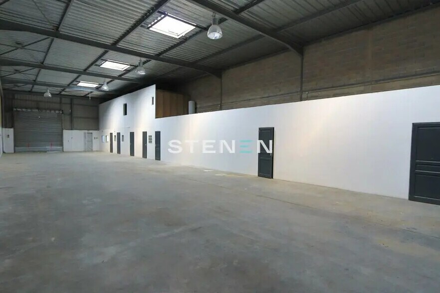 Industriel/Logistique dans Rognac à louer - Photo intérieure – Image 3 sur 5