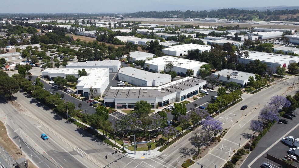 1518 Arrow Hwy, La Verne, CA à louer - Photo de l’immeuble – Image 2 sur 12