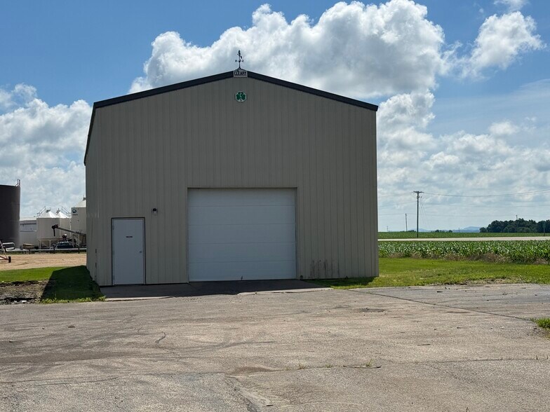 2000 Industrial Park Rd, Lancaster, WI à vendre - Photo de l’immeuble – Image 3 sur 9