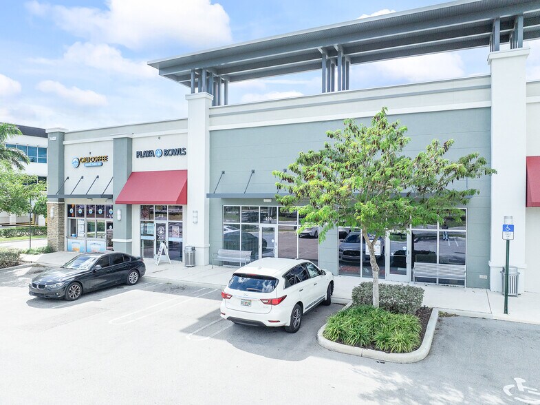 3600 N University Dr, Hollywood, FL à vendre - Photo de l’immeuble – Image 2 sur 14