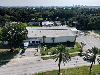 Plus de détails pour 685 S Yonge St, Ormond Beach, FL - Local commercial à vendre
