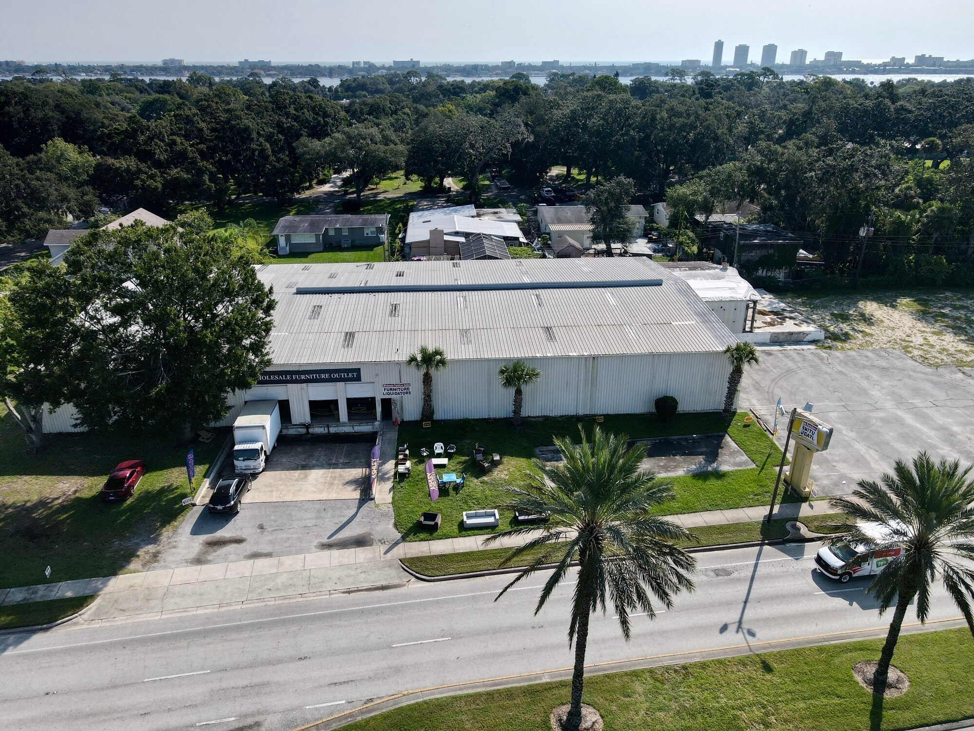 685 S Yonge St, Ormond Beach, FL à vendre Photo de l’immeuble– Image 1 sur 11