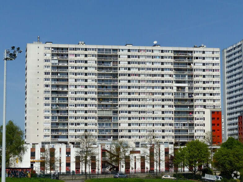 Immeuble residentiel dans Bagnolet à vendre - Photo de l’immeuble – Image 3 sur 5