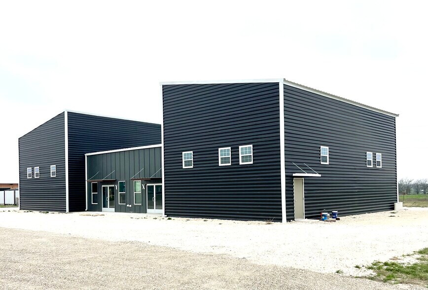 1310 W FM 487, Jarrell, TX à louer - Photo de l’immeuble – Image 2 sur 2