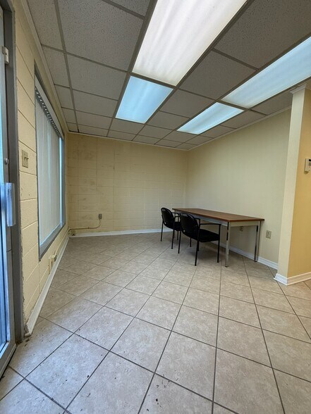 3102 Canty St, Pascagoula, MS à louer - Photo de l’immeuble – Image 2 sur 24