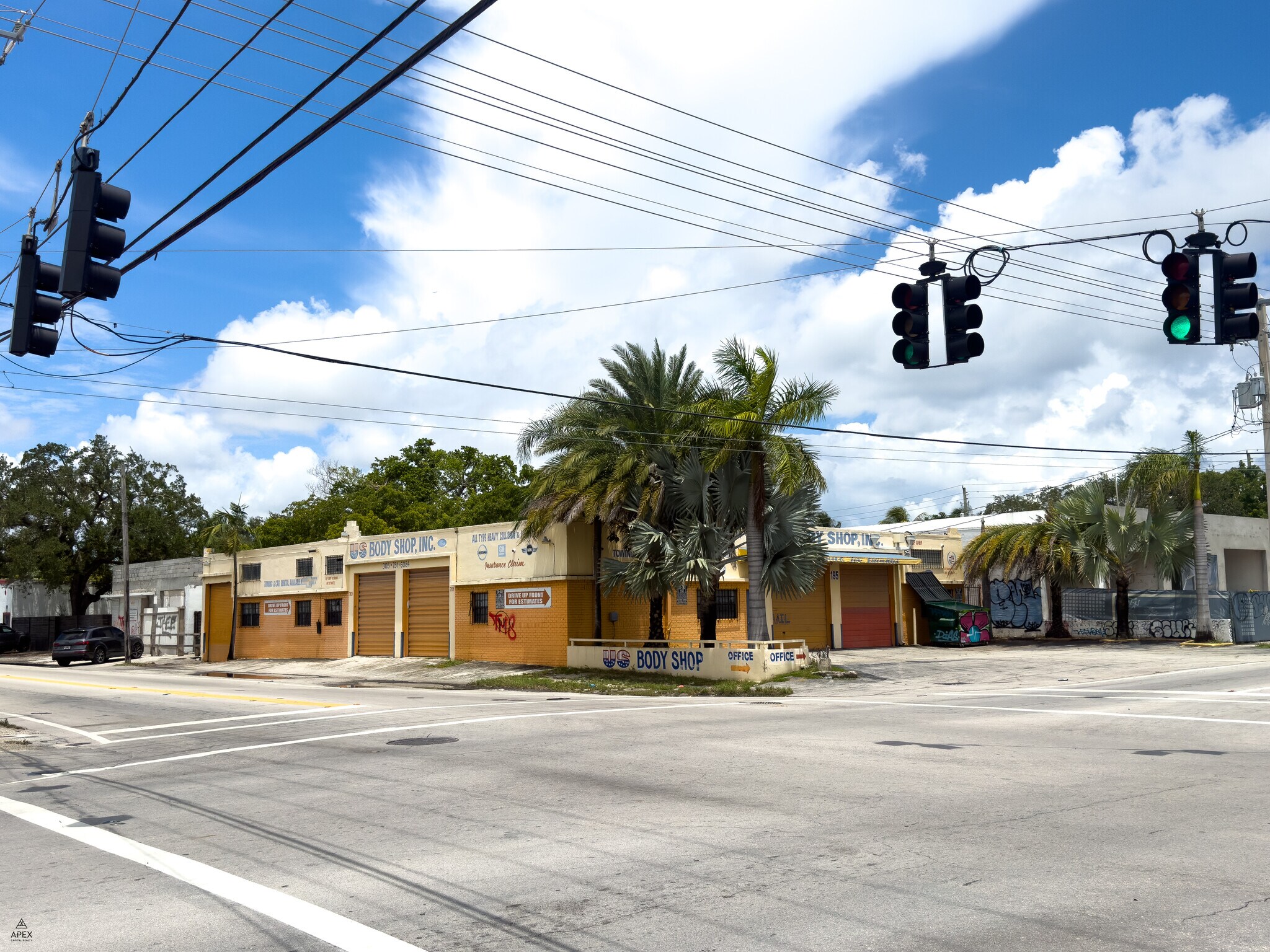 195 NW 71st St, Miami, FL à vendre Photo principale– Image 1 sur 10