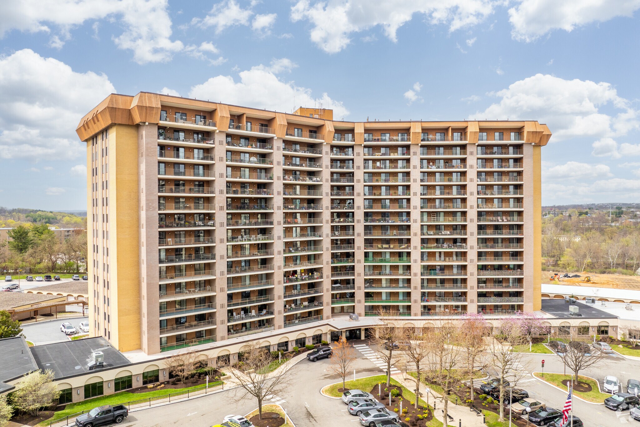 20142 Valley Forge Cir, King Of Prussia, PA à louer Photo principale– Image 1 sur 6