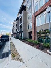 222 S Main St, Mooresville, NC à louer Photo intérieure– Image 1 sur 6