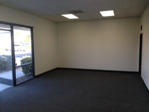 6666-6680 Van Buren Blvd, Riverside, CA à louer Photo intérieure– Image 2 sur 4