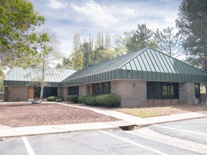 1515 E Cedar Ave, Flagstaff, AZ à louer Photo intérieure– Image 1 sur 10