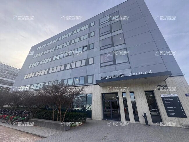 Plus de détails pour Bureau à vendre