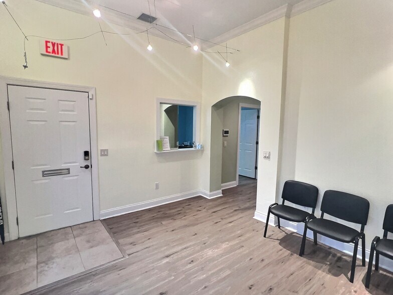 50 Leanni Way, Palm Coast, FL à louer - Photo de l’immeuble – Image 3 sur 12