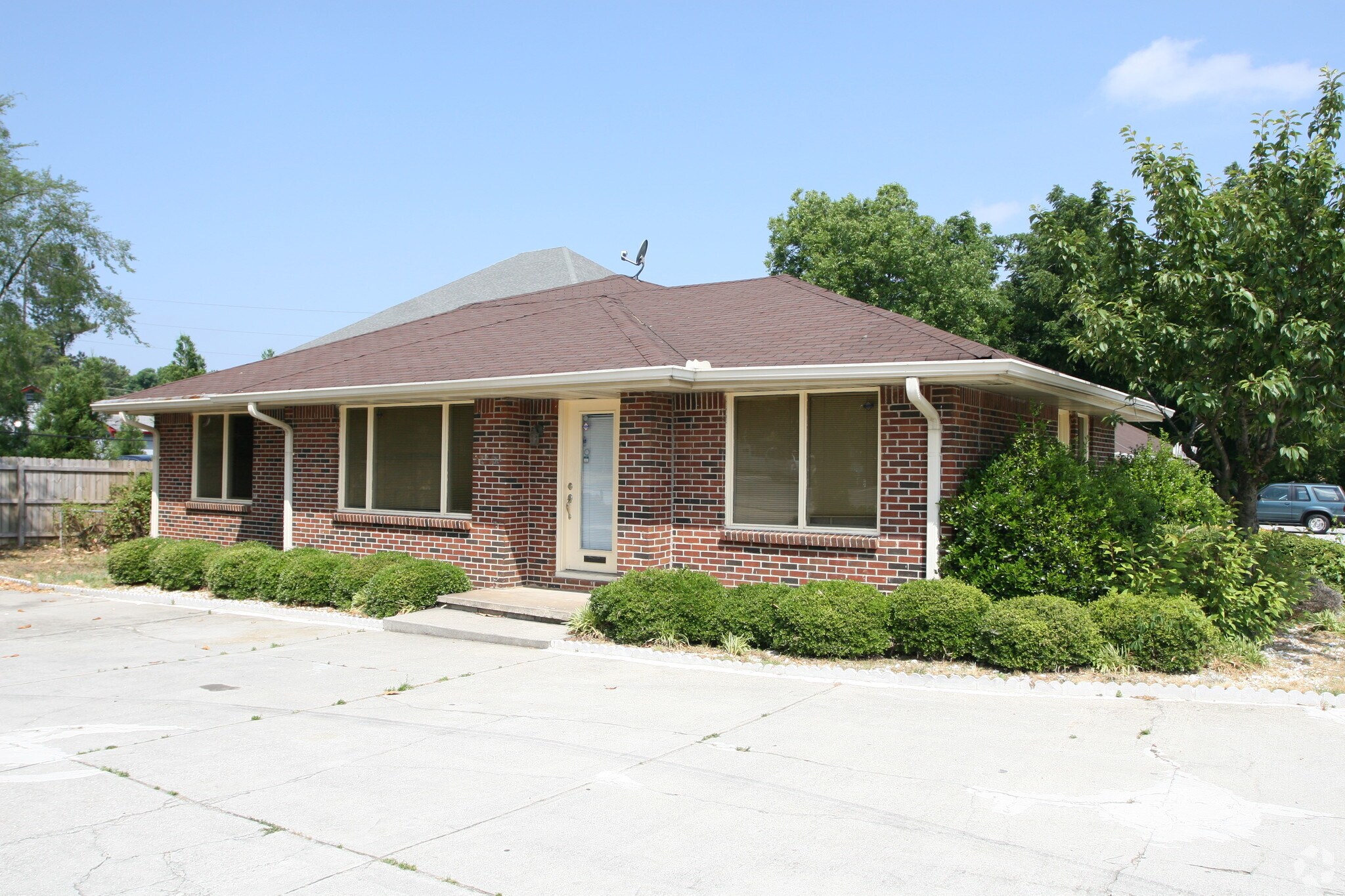 6267 Oakwood Cir, Norcross, GA à vendre Photo principale– Image 1 sur 7