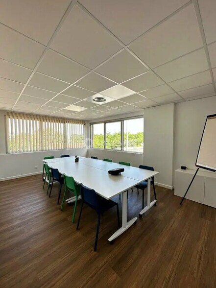 Bureau dans Montpellier à louer - Photo de l’immeuble – Image 3 sur 4