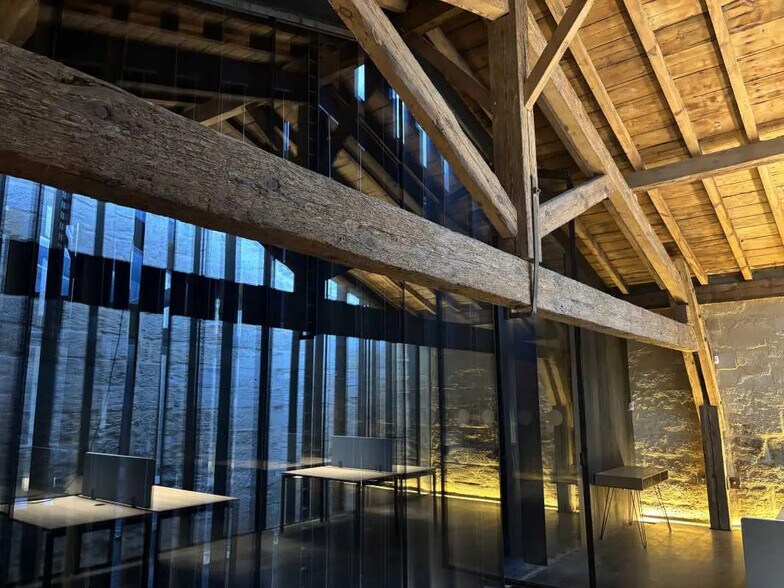 Bureau dans Bordeaux à louer - Photo de l’immeuble – Image 1 sur 7