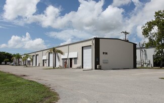 Plus de détails pour 914 NE 24th Ln, Cape Coral, FL - Industriel/Logistique à louer