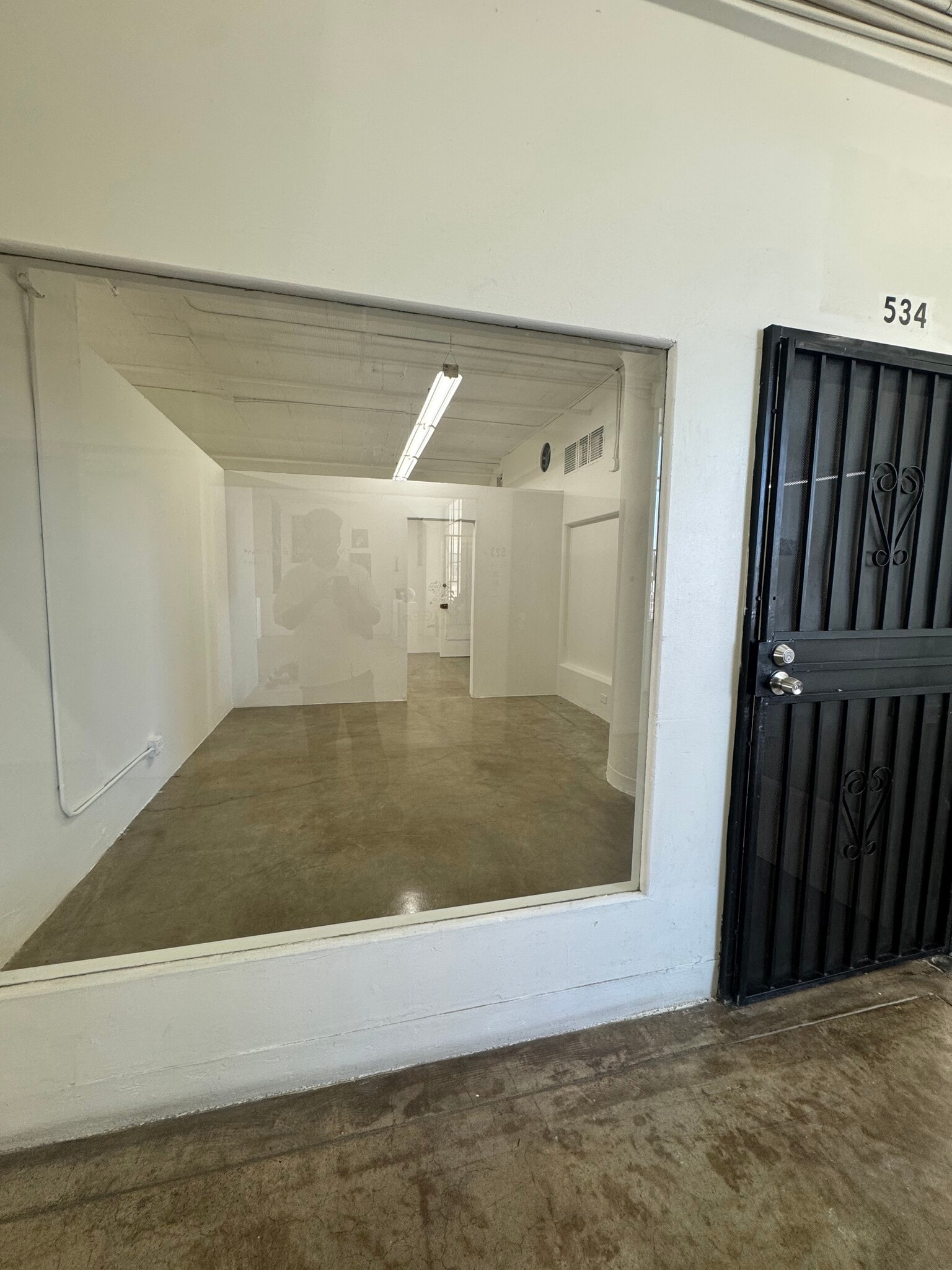 1206 S Maple Ave, Los Angeles, CA à louer Photo intérieure– Image 1 sur 6