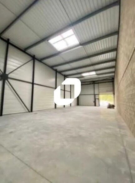 11-15 Rue Des Chevries, Aubergenville à vendre - Photo de l’immeuble – Image 3 sur 18