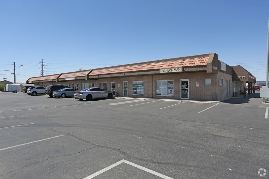 13065 W Grand Ave, Surprise, AZ à louer - Photo principale – Image 1 sur 5
