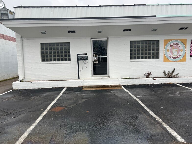 105-107 W Market St, Lebanon, TN à louer - Photo de l’immeuble – Image 2 sur 8