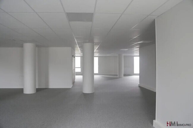 Plus de détails pour Bureau à louer