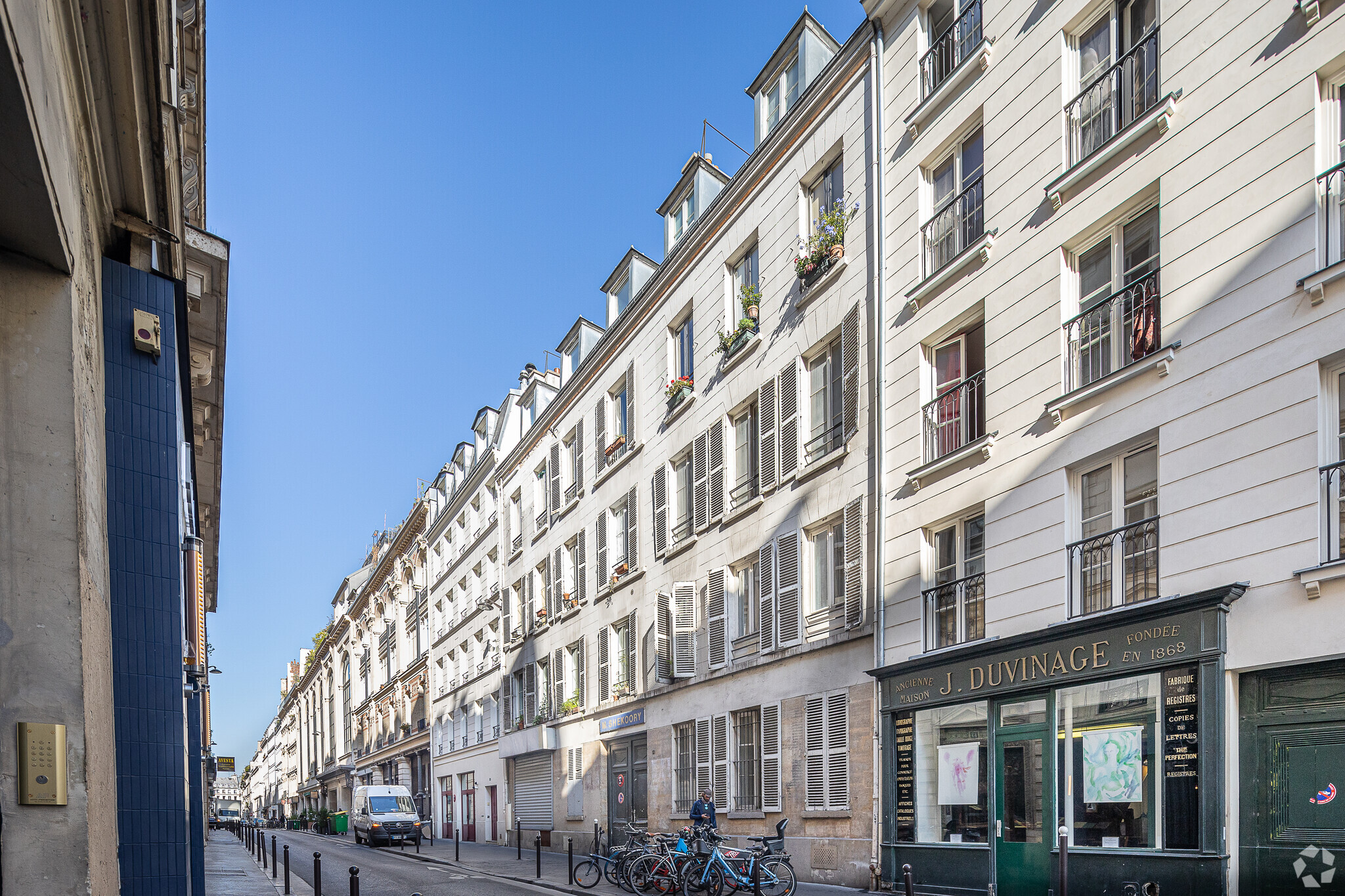 12 Rue D'Enghien, Paris à louer Photo principale– Image 1 sur 4