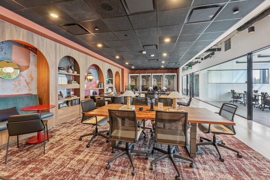 5209 Burnet Rd, Austin, TX à louer - Photo intérieure – Image 1 sur 9