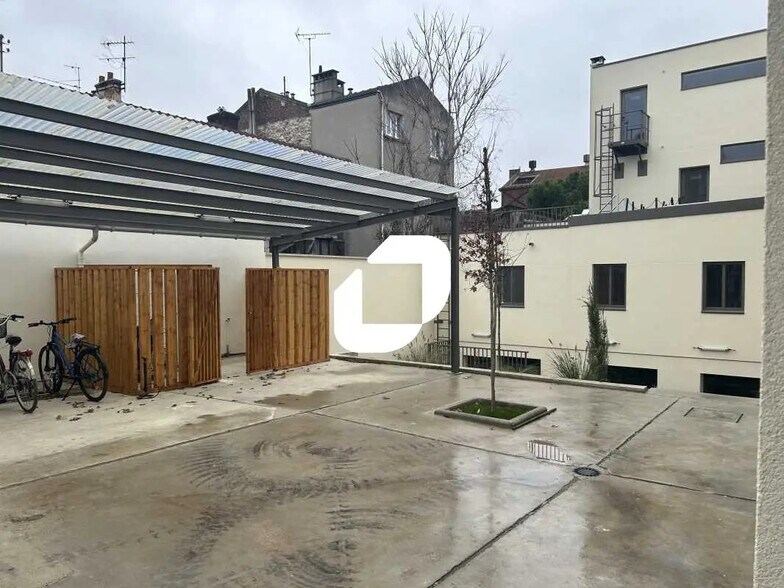 Bureau dans Ivry-sur-Seine à louer - Photo de l’immeuble – Image 3 sur 15