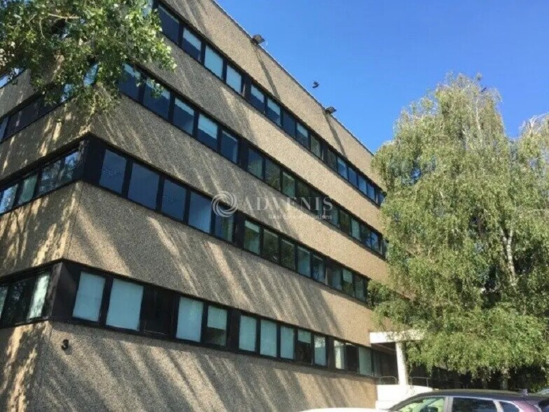 Bureau dans Antony à louer - Photo de l’immeuble – Image 1 sur 5