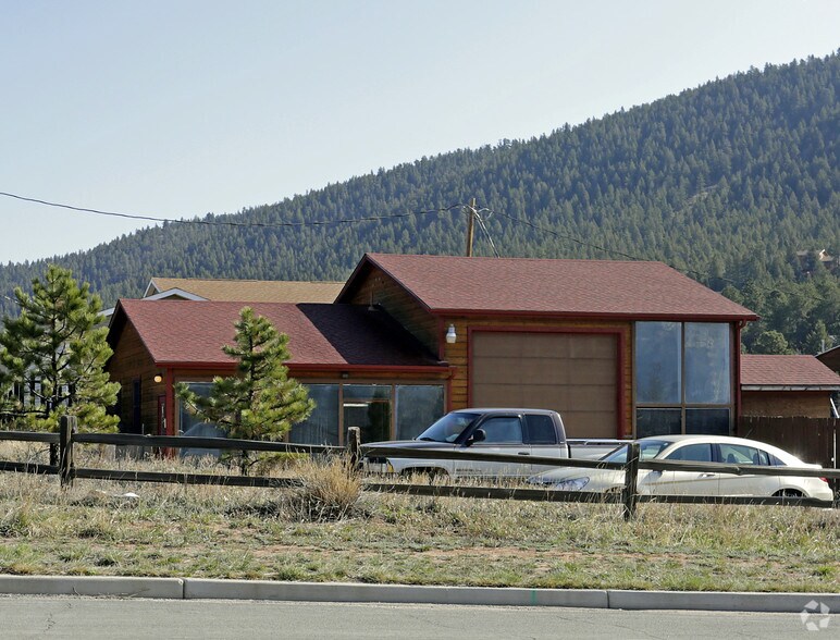 500 Rampart Range Rd, Woodland Park, CO à vendre - Photo de l’immeuble – Image 2 sur 2