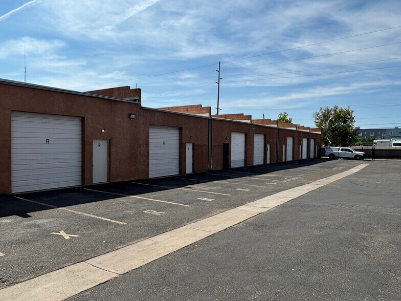 319 Claremont Ave NW, Albuquerque, NM à louer - Photo de l’immeuble – Image 3 sur 6